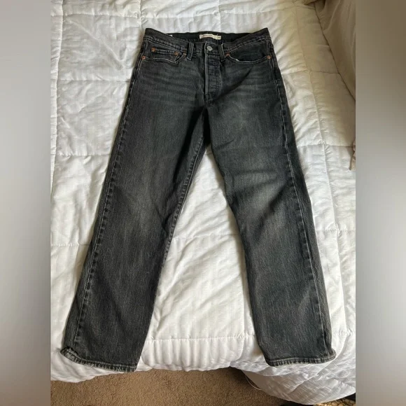 Levi’s Wedgie Straight Women’s Jeans. “Sunset Black” - Picture 5 of 9